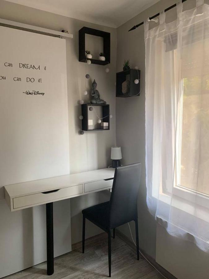 Appartamento Mandi apartman Veresegyház Esterno foto