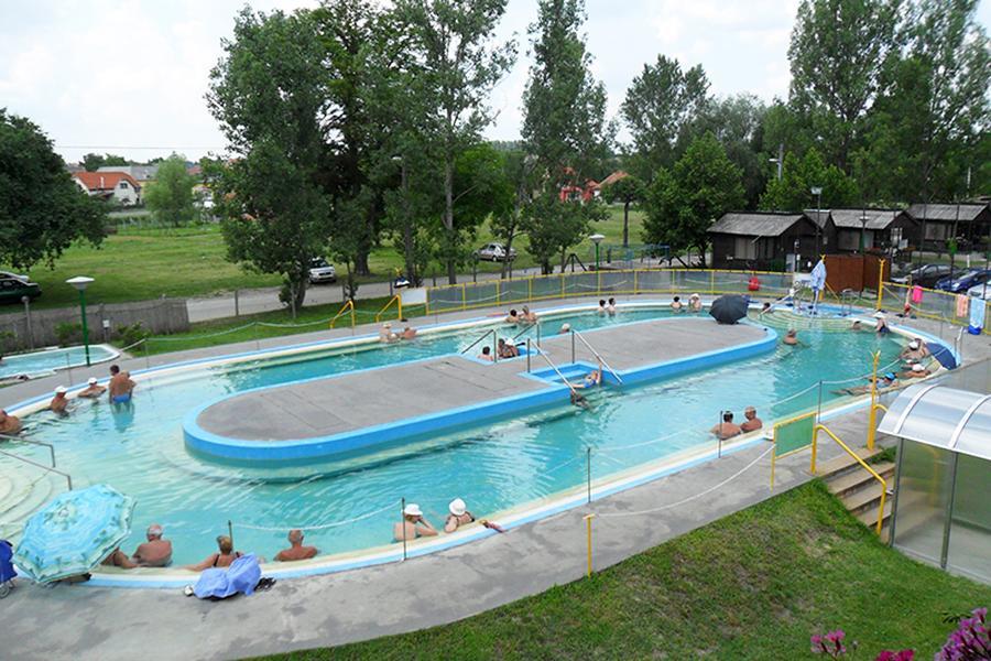 Mandi apartman Veresegyház Esterno foto